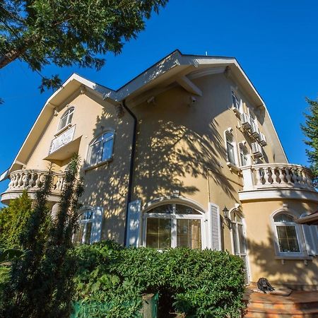 Villa Rosa Hajdúszoboszló Buitenkant foto